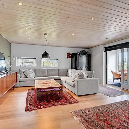 3 Bedroom Amazing In Vakantiehuis Otterup